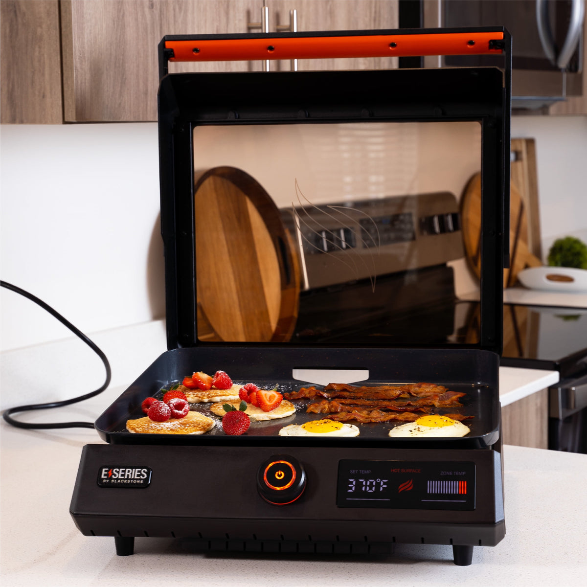 Blackstone E-Series Griddle - image 2 of 6