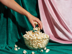 SkinnyPop Gluten-Free Sea Salt Microwave Popcorn Snack Multipack, 2.8 oz (12 count) — grocery product, view 6