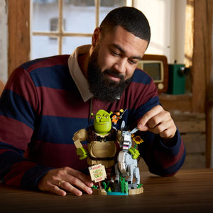 LEGO Shrek: Shrek, Donkey & Puss in Boots - Building Set for Adults, Ages 18+ - Movie Memorabilia - image 4 of 6