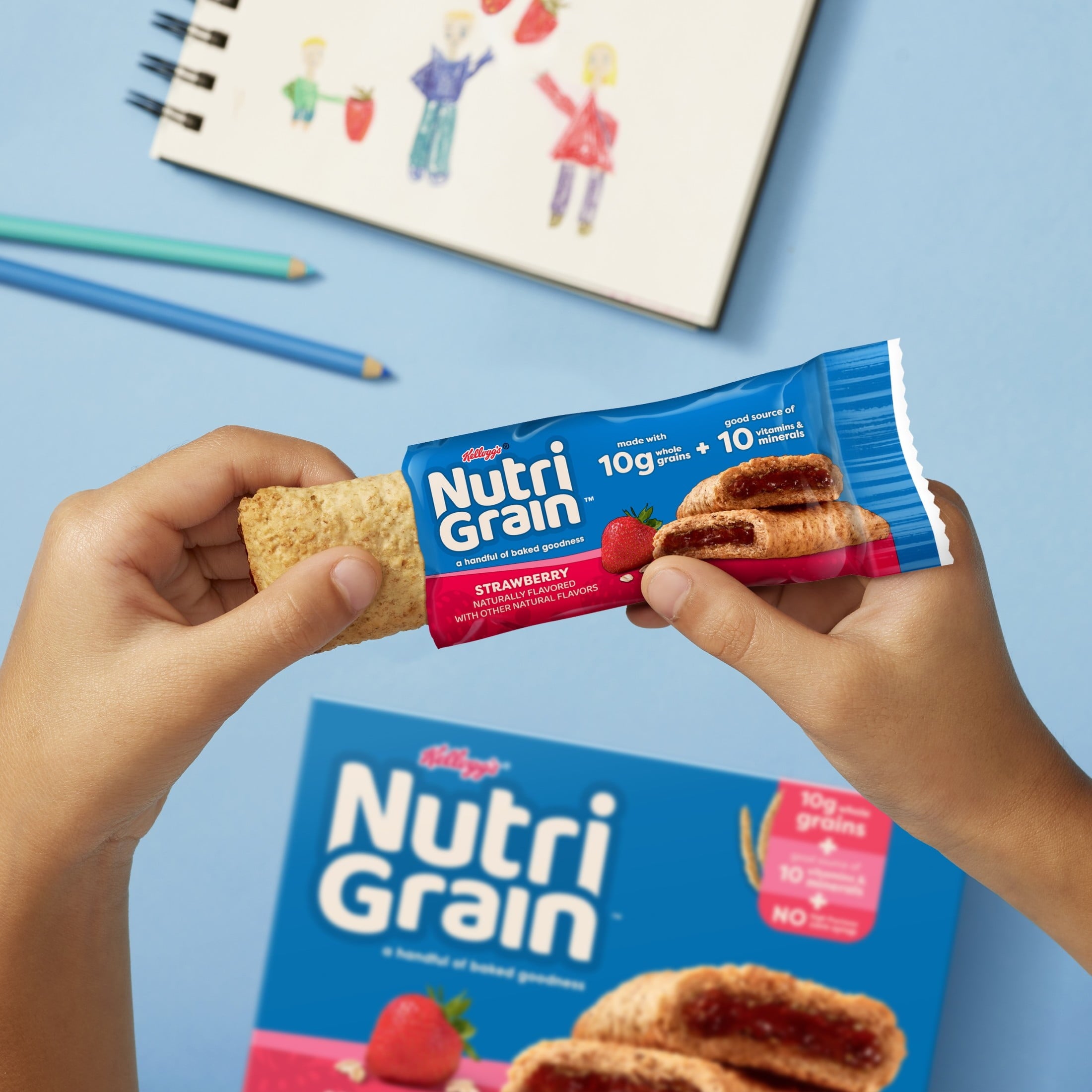 Nutri-Grain Breakfast Bars, Made with 10g Whole Grains, Snack Bars, Strawberry, 20.8oz Box — grocery product, view 6
